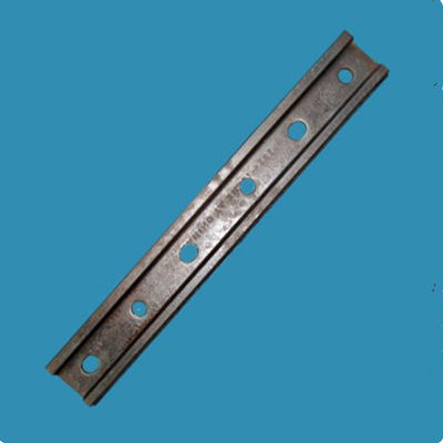 Αγορά 50kg πιάτα ψαριών σιδηροδρόμων Uic 54 πρότυπα με 4 τρύπες 6 τρύπες online manufacture