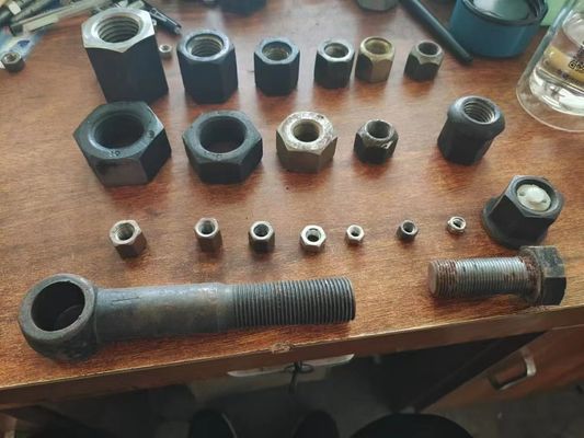 Ακίδα κοιμώμεών σιδηροδρόμων μερών διαδρομής μπουλονιών και καρυδιών διαδρομής σιδηροδρόμου μπουλονιών M24 ουρών ψαριών